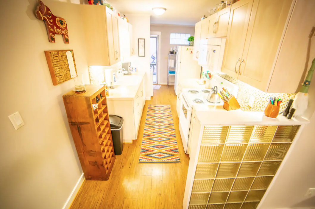 Kansas Convention & Visitor Bureau Vacation Rentals/Air B&B's